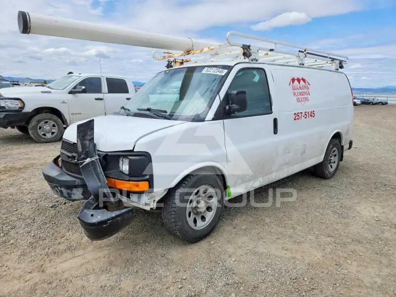 2013 Chevrolet Express photo