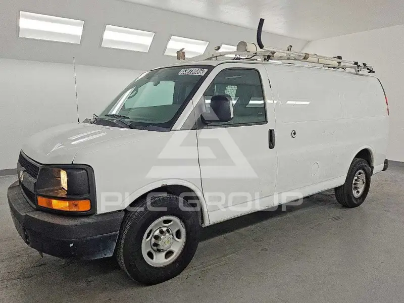 2013 Chevrolet Express фото