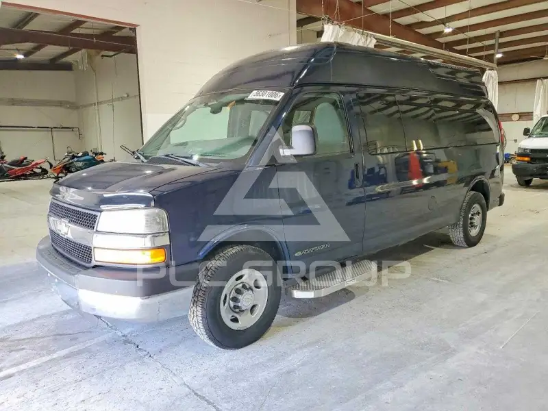 2013 Chevrolet Express фото