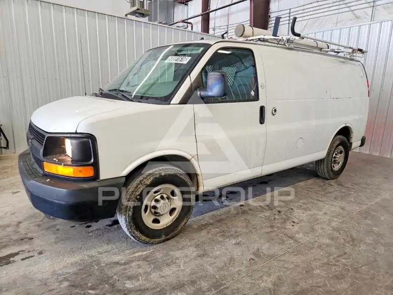 2013 Chevrolet Express фото