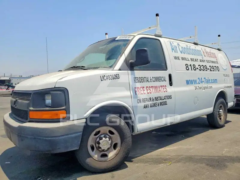 2013 Chevrolet Express фото
