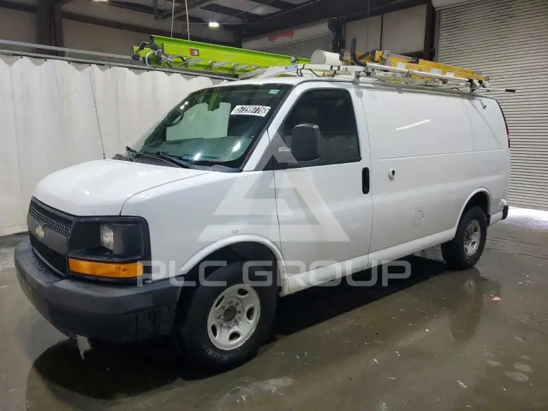 2013 Chevrolet Express фото