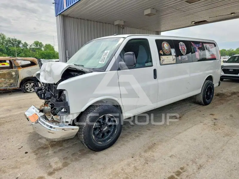 2013 Chevrolet Express фото