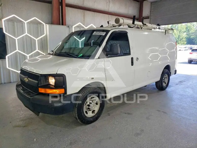 2013 Chevrolet Express фото