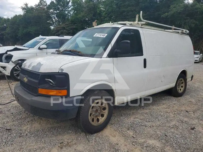 2013 Chevrolet Express photo