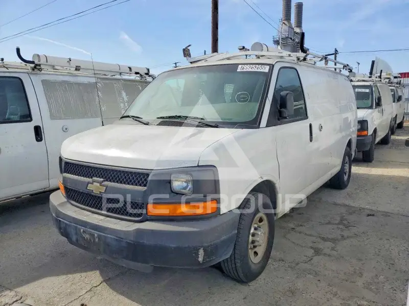 2013 Chevrolet Express фото