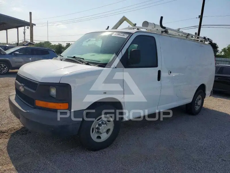 2013 Chevrolet Express фото