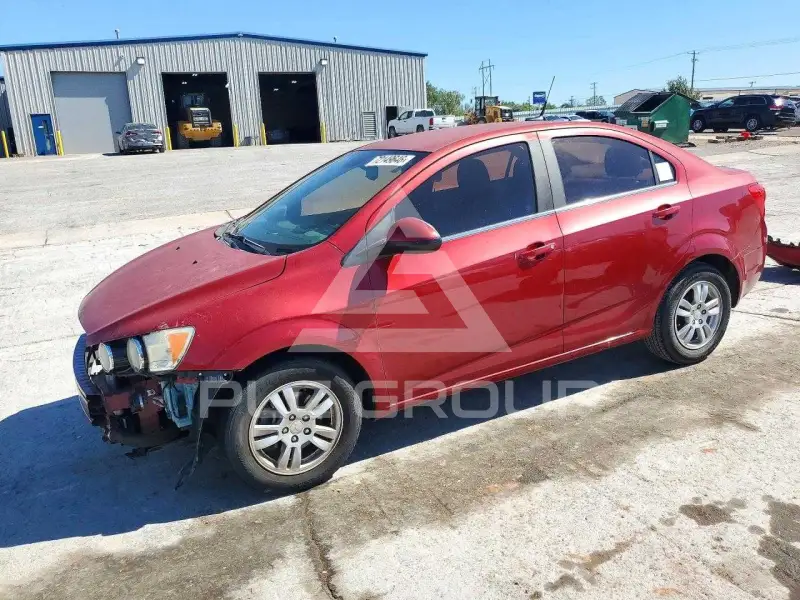2013 Chevrolet Sonic фото