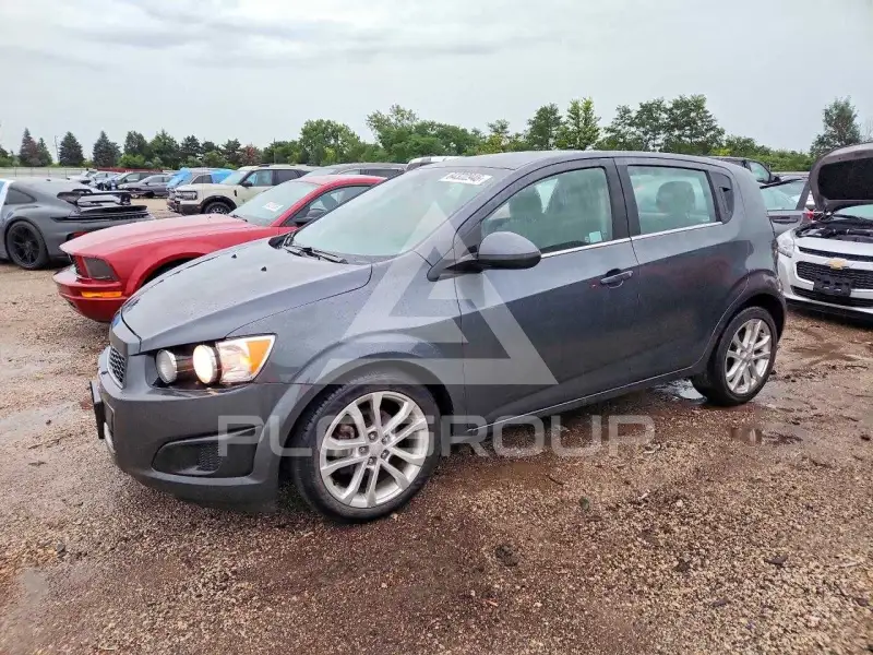 2013 Chevrolet Sonic photo