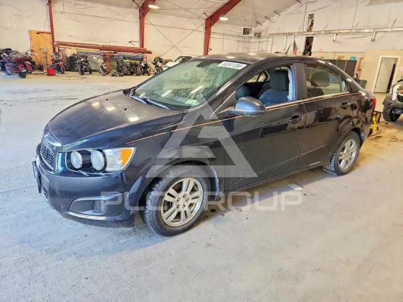 2013 Chevrolet Sonic фото