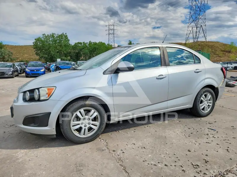 2013 Chevrolet Sonic photo