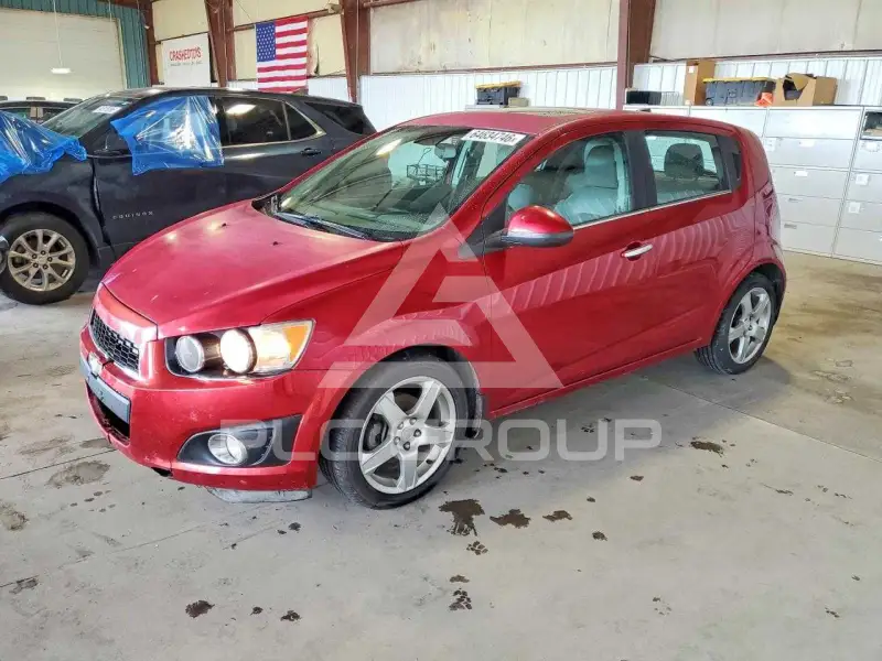 2013 Chevrolet Sonic фото