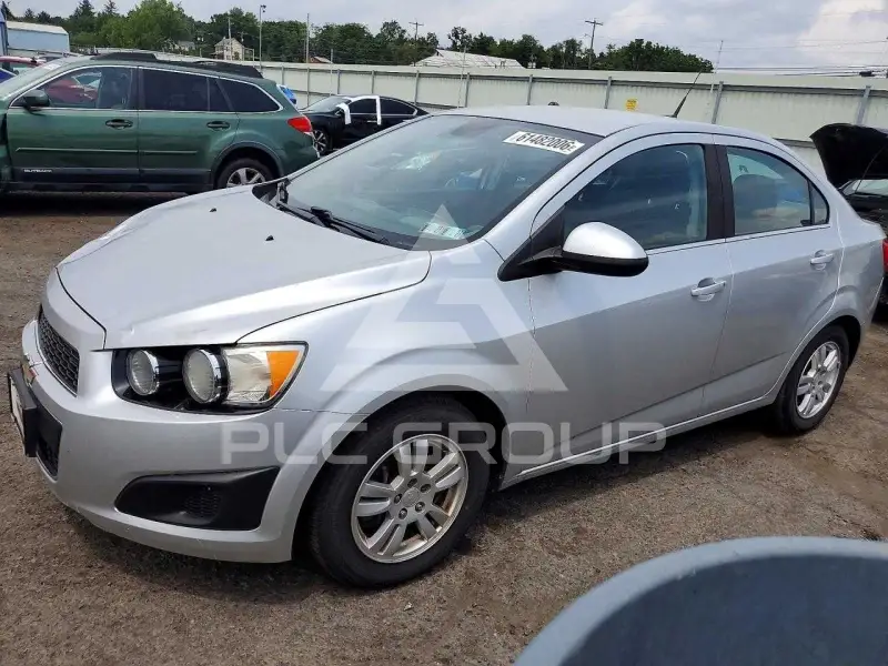 2013 Chevrolet Sonic photo