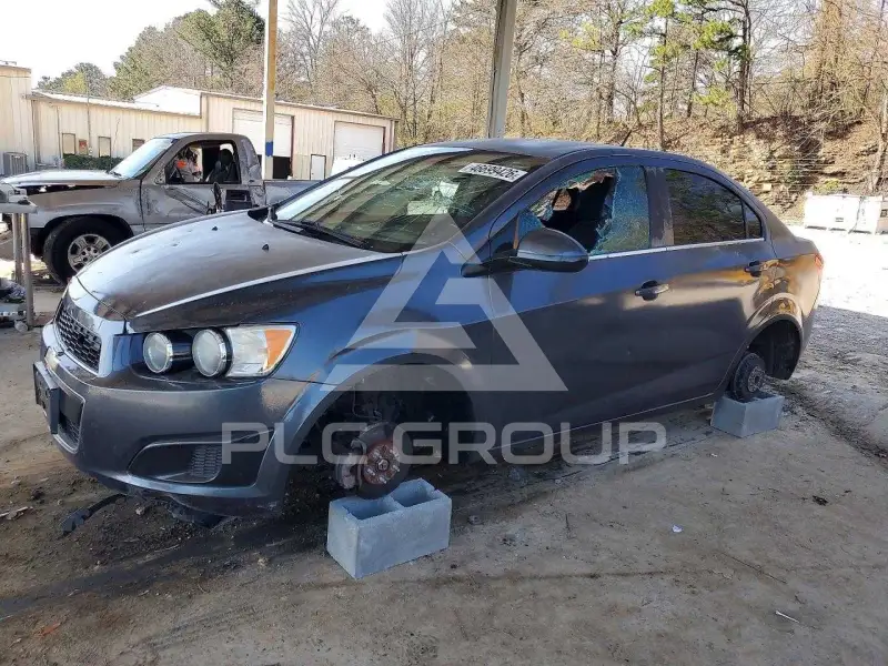 2013 Chevrolet Sonic photo