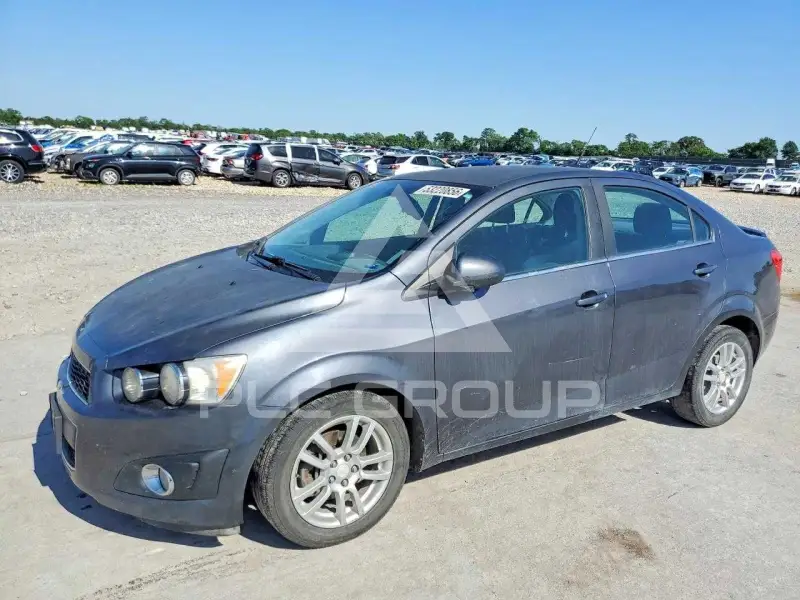 2013 Chevrolet Sonic photo