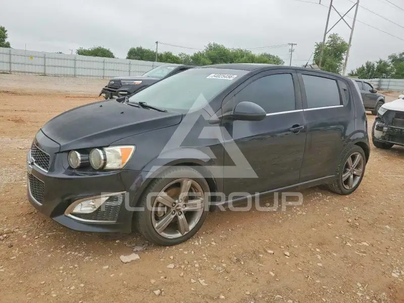 2013 Chevrolet Sonic фото