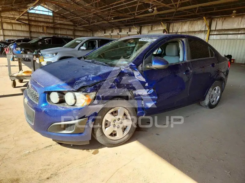 2013 Chevrolet Sonic фото
