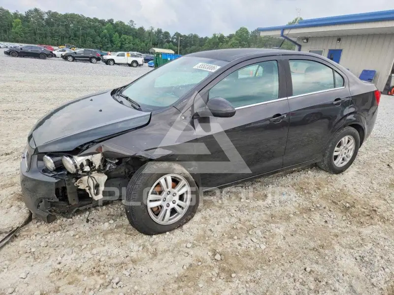 2013 Chevrolet Sonic фото