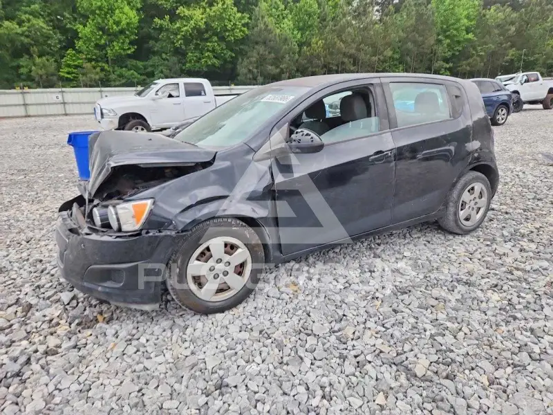 2013 Chevrolet Sonic фото