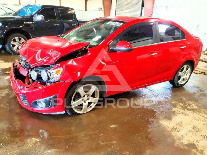 2013 Chevrolet Sonic photo