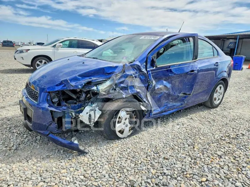 2013 Chevrolet Sonic photo