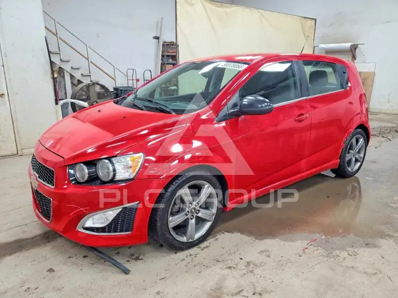 2013 Chevrolet Sonic фото