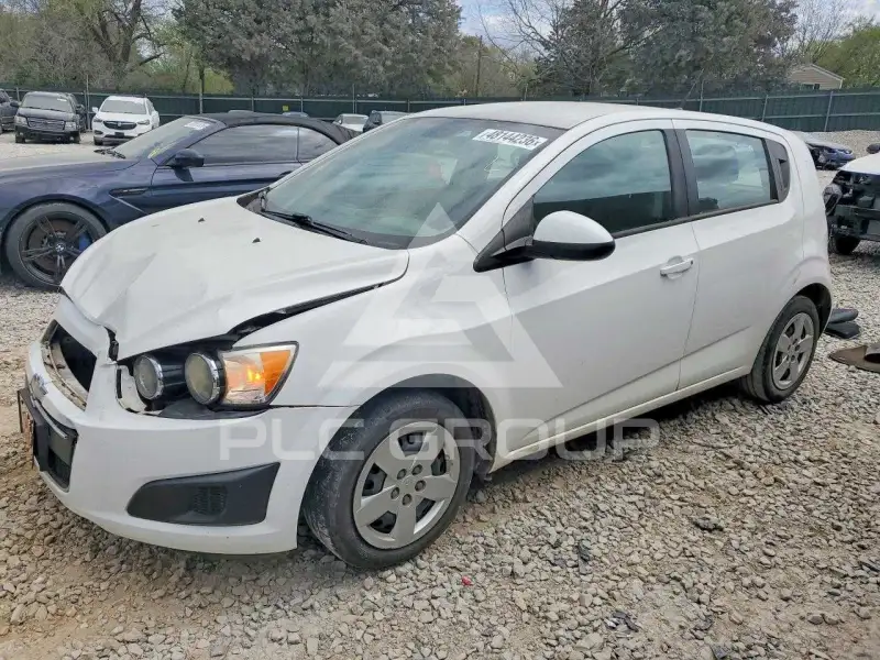 2013 Chevrolet Sonic photo