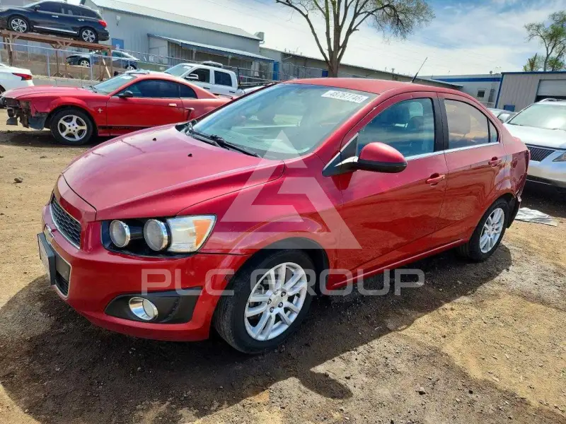 2013 Chevrolet Sonic фото