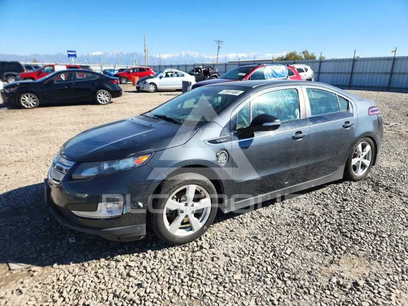 2013 Chevrolet Volt фото