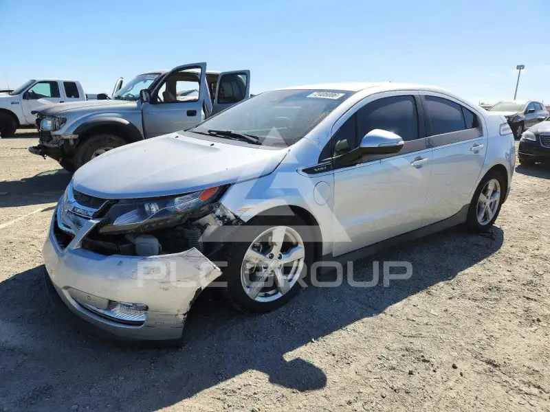 2013 Chevrolet Volt фото
