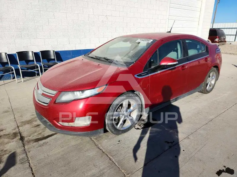 2013 Chevrolet Volt фото