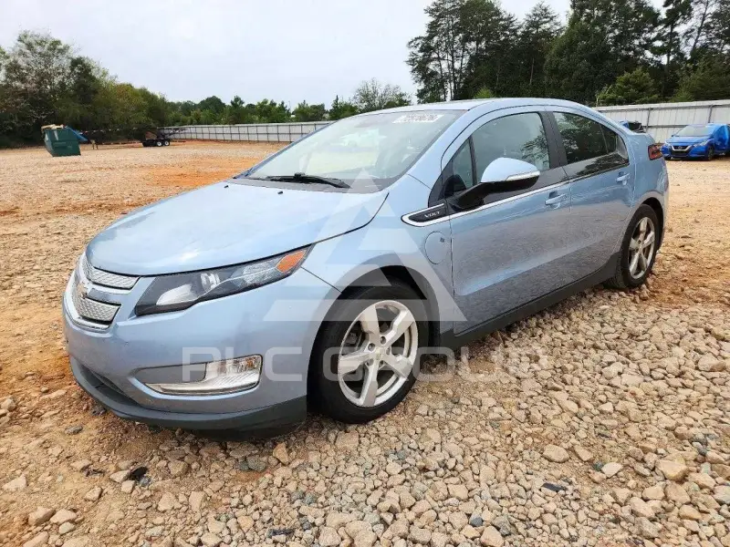 2013 Chevrolet Volt фото
