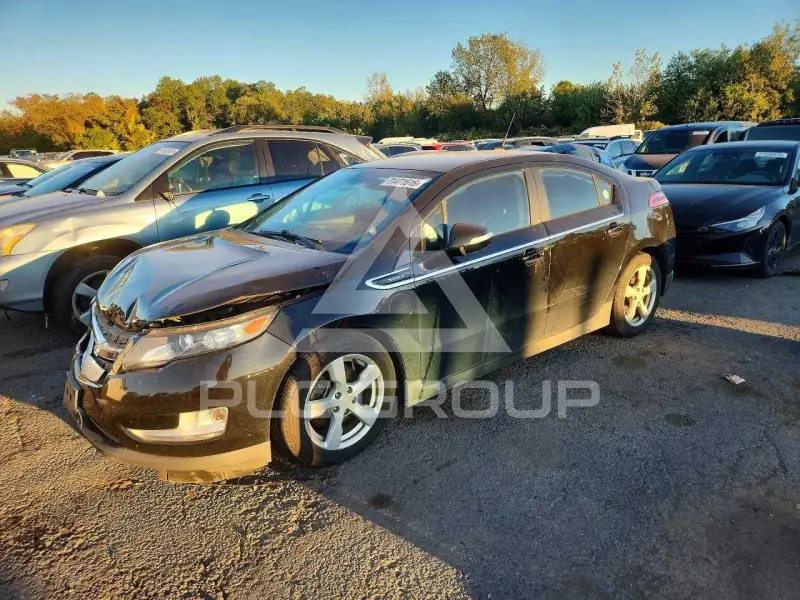 2013 Chevrolet Volt фото