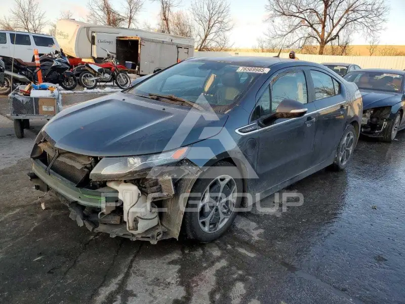 2013 Chevrolet Volt фото