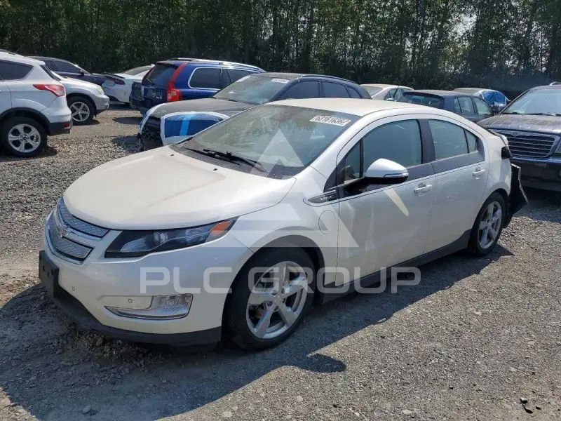 2013 Chevrolet Volt фото