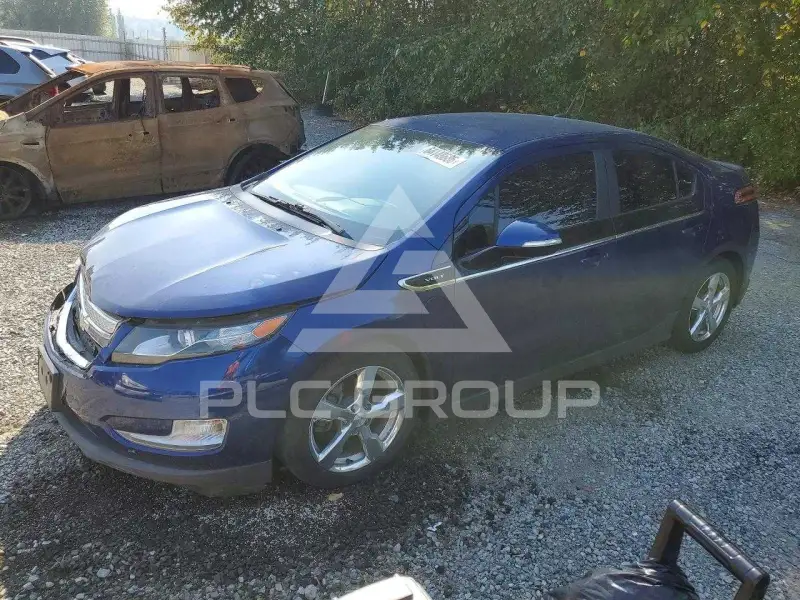 2013 Chevrolet Volt фото