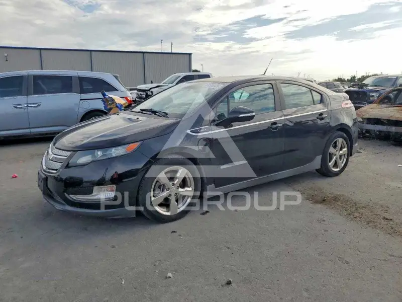 2013 Chevrolet Volt фото