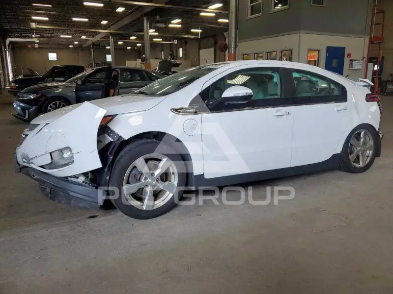 2013 Chevrolet Volt фото