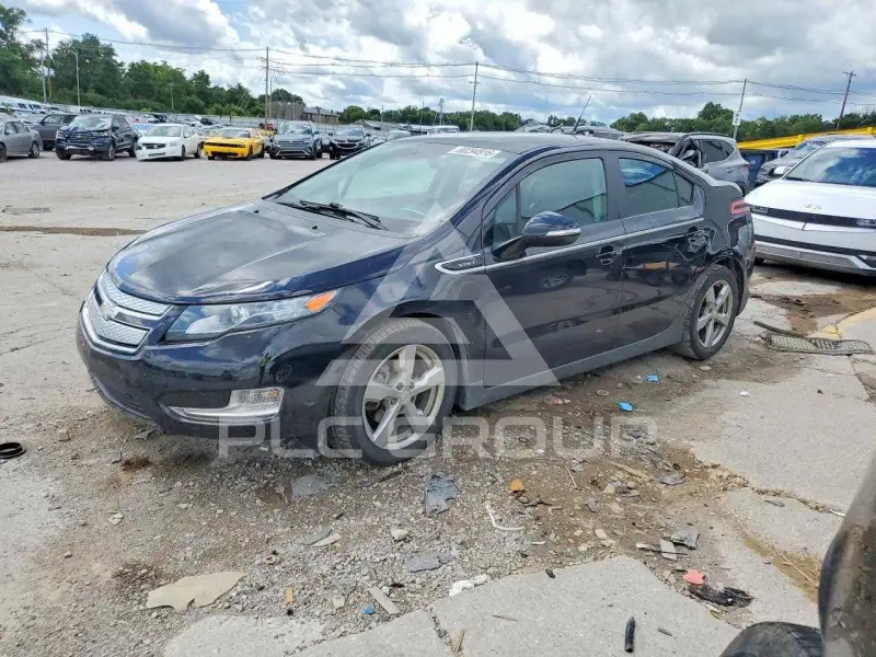 2013 Chevrolet Volt photo