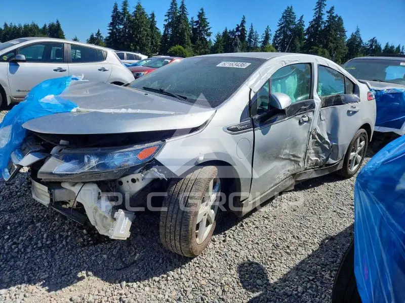 2013 Chevrolet Volt фото