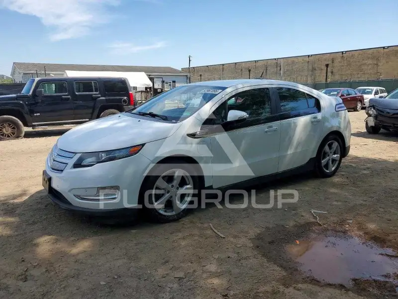 2013 Chevrolet Volt photo