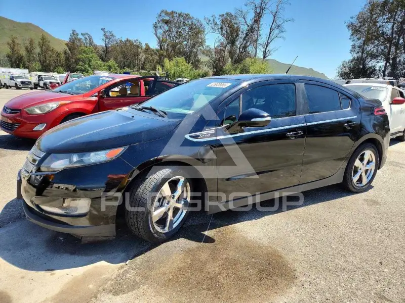 2013 Chevrolet Volt photo