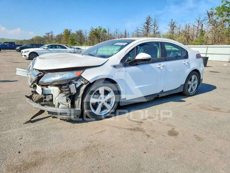 2013 Chevrolet Volt photo