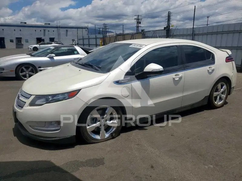2013 Chevrolet Volt фото