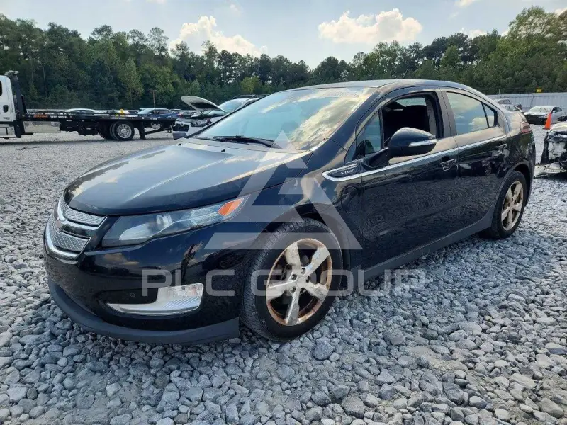 2013 Chevrolet Volt фото