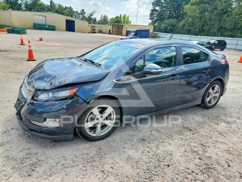 2013 Chevrolet Volt фото