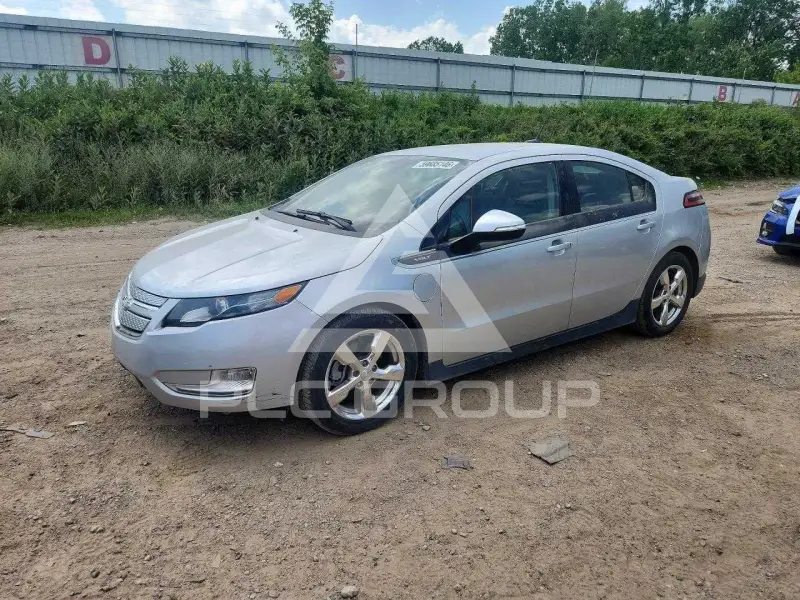 2013 Chevrolet Volt photo