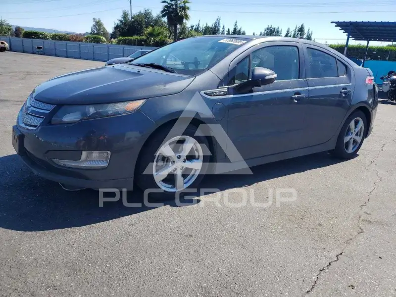 2013 Chevrolet Volt фото