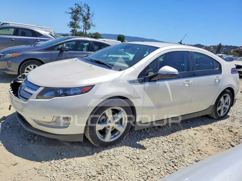 2013 Chevrolet Volt фото