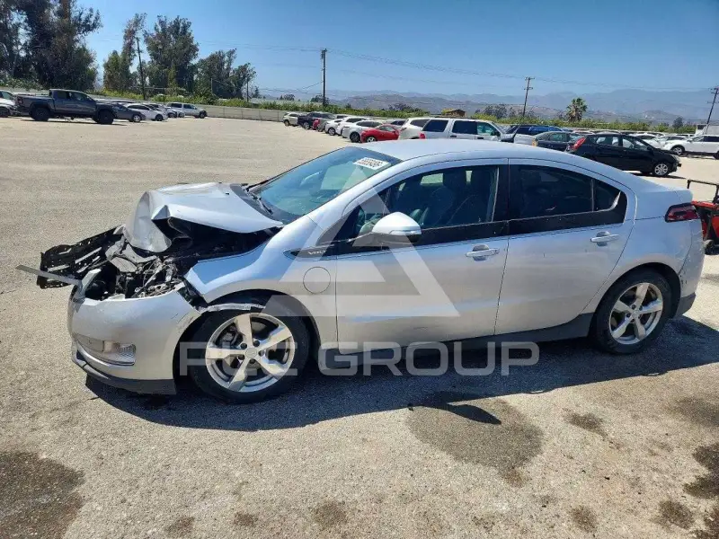 2013 Chevrolet Volt photo